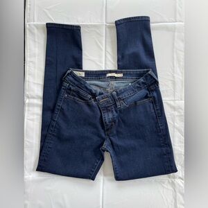 Levi’s 711 Women’s Skinny Jeans